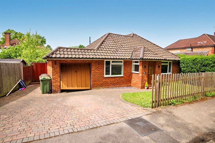 3 Bedroom Bungalow To Rent In Liddington Hall Drive, Guildford, GU3