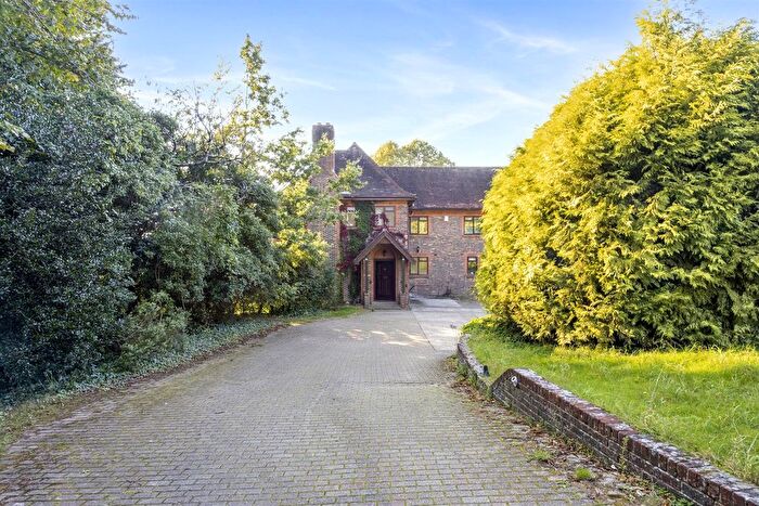 6 Bedroom Property To Rent In Links Road, Findon Valley, Worthing, BN14