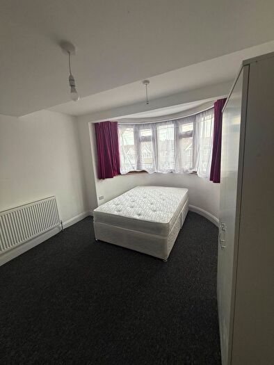 Studio To Rent In Malvern Avenue, South Harrow, HA2