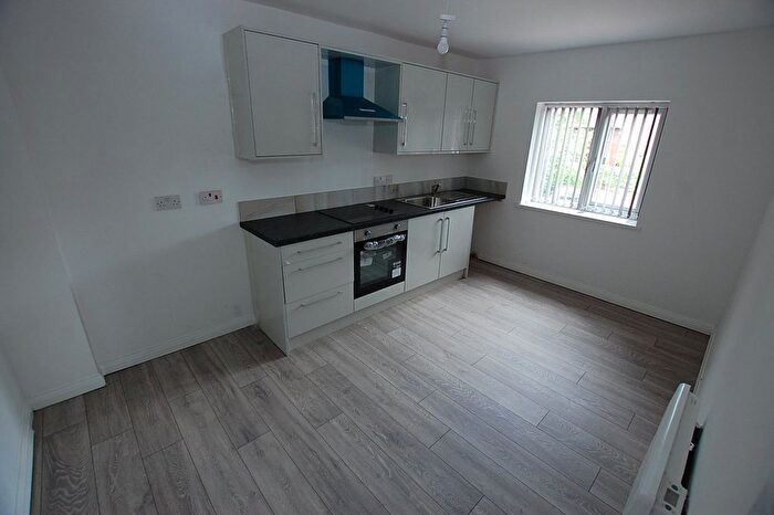 1 Bedroom Flat To Rent In Canterbury Street, Ashton-Under-Lyne, Greater Manchester, OL6