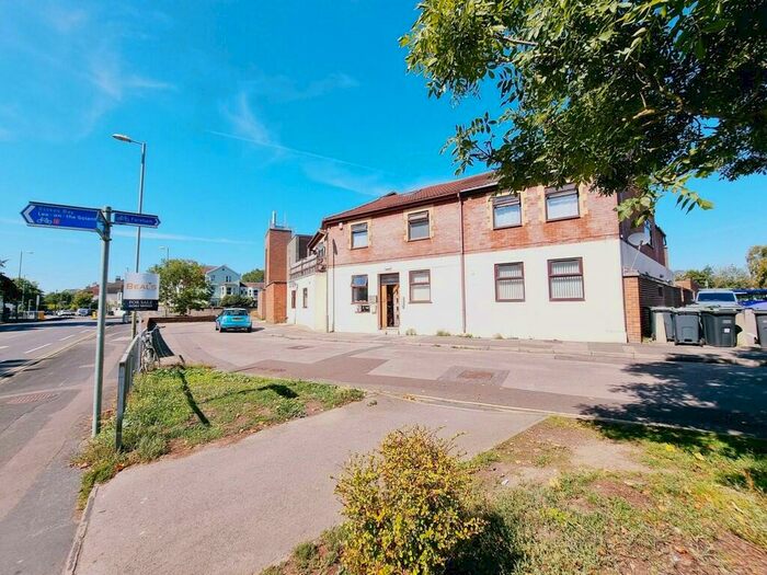 2 Bedroom Flat To Rent In White Hart Road, Gosport, PO12