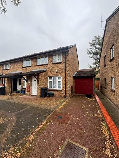 3 Bedroom Semi Detached House To Rent In Fiennes Close, Dagenham, RM8