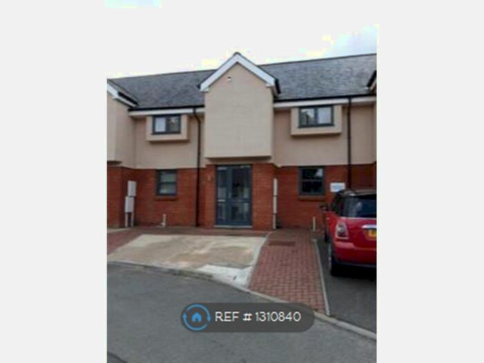 1 Bedroom Flat To Rent In Moreton Road, Buckingham, MK18