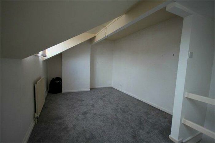 2 Bedroom Terraced House To Rent In Kepler Terrace, Leeds, LS8