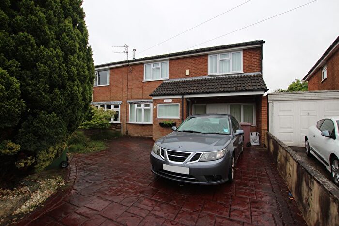 4 Bedroom Semi-Detached House To Rent In Whiteside Road, Haydock, WA11