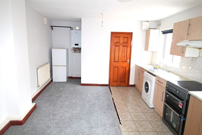 Studio To Rent In Shakespeare Avenue, Hayes, UB4