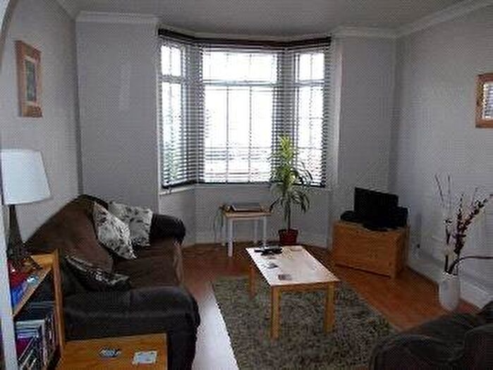 2 Bedroom Terraced House To Rent In Clifton Street, Swindon, Wiltshire, SN1