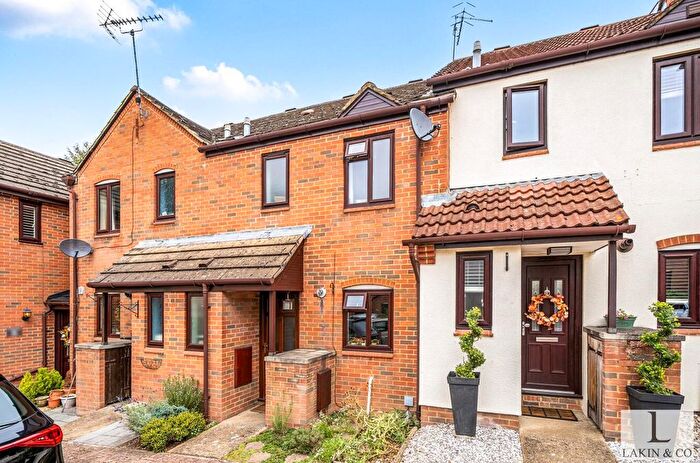 2 Bedroom Terraced House For Sale In Fairlight Drive, Uxbridge, UB8