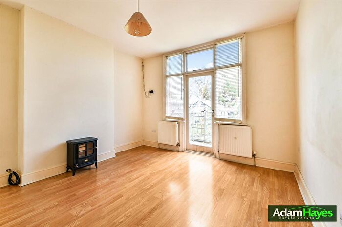 3 Bedroom Terraced House For Sale In Rosemary Avenue, Finchley, N3