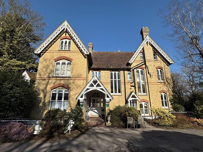 1 Bedroom Flat To Rent In Broadwater Down, Tunbridge Wells, TN2