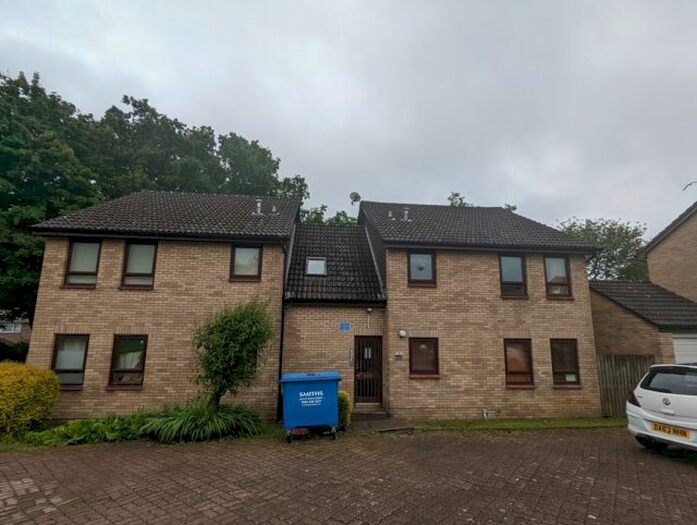 1 Bedroom Studio To Rent In Rhodfa&#;R Eos, Cwmrhydyceirw, SA6
