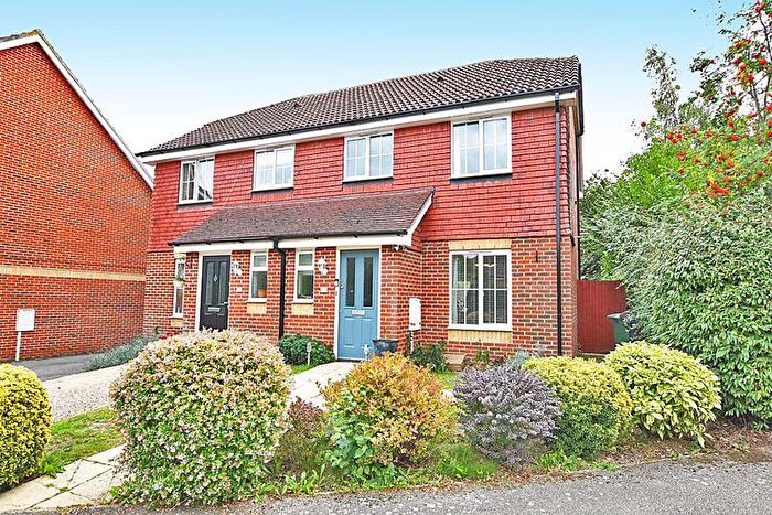 3 Bedroom Semi-Detached House To Rent In Beaver Road, Allington, Maidstone, ME16
