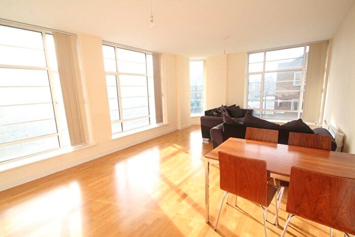 2 Bedroom Flat To Rent In The Drapery, Axminster Road, Holloway, N7