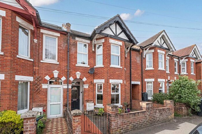4 Bedroom Terraced House For Sale In Belle Vue Road, Salisbury, SP1