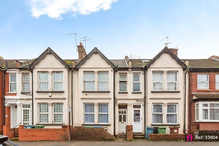 3 Bedroom Terraced House For Sale In Masons Avenue, Harrow, HA3