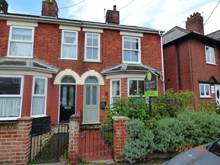 3 Bedroom End Of Terrace House To Rent In Grove Road, Beccles, NR34