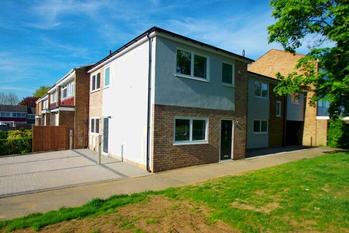 1 Bedroom Flat To Rent In Bracknell Place, Hemel Hempstead, HP2