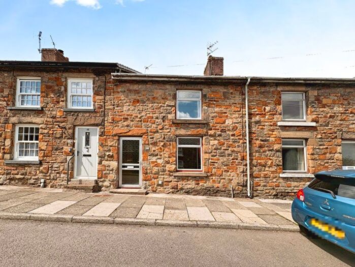 2 Bedroom Cottage To Rent In Park Terrace, Tondu, Bridgend, CF32