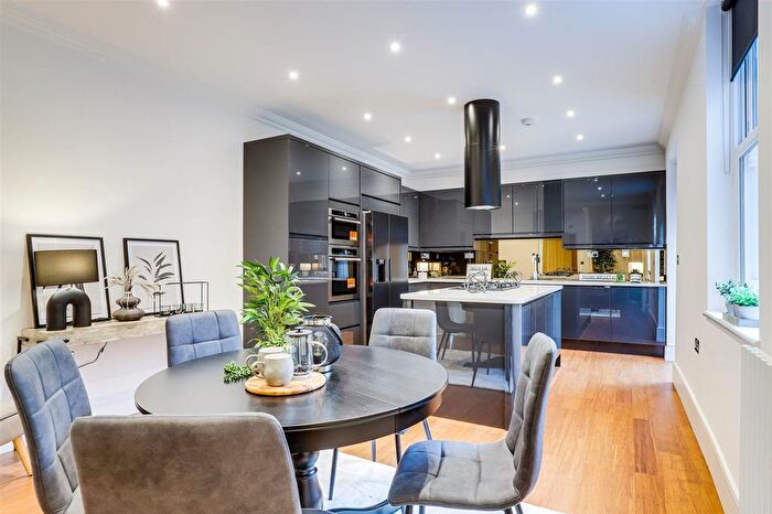 4 Bedroom Flat For Sale In Mapperley Road, Nottingham, NG3