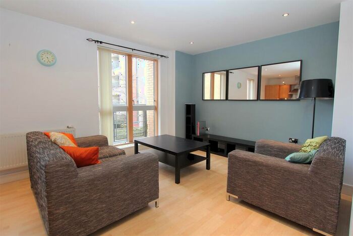 2 Bedroom Flat To Rent In Cromwell Court, Brewery Wharf, LS10