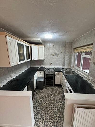 3 Bedroom Terraced House To Rent In Guysfield Drive, Rainham, RM13