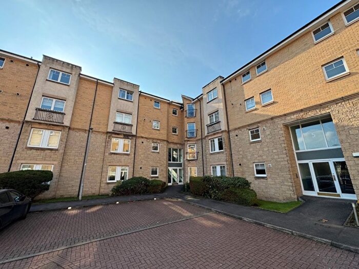 3 Bedroom Flat To Rent In Castlebrae Gardens, Glasgow, Glasgow City, G44