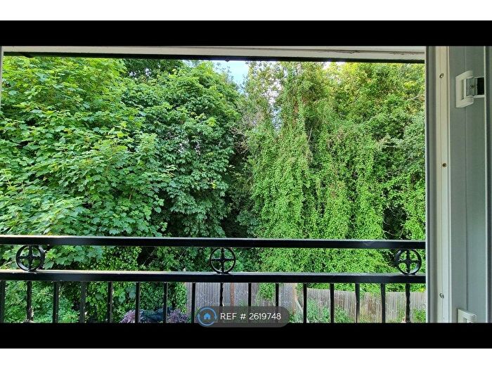 4 Bedroom Terraced House To Rent In Cranford Close, London, SW20