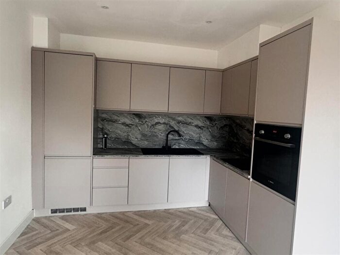 2 Bedroom Apartment To Rent In Two Bedroom- Black Lake, West Bromwich, B70