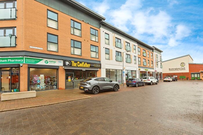 2 Bedroom Flat For Sale In Jubilee Square, Aylesbury, HP19