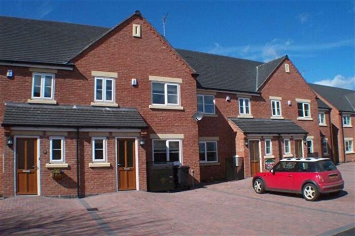 3 Bedroom Terraced House To Rent In Yew Tree Court, Hatton, DE65