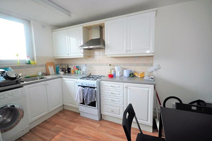 4 Bedroom Flat To Rent In Purchese Street, Euston, NW1