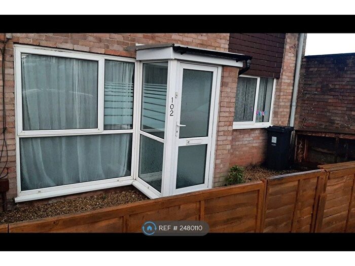 2 Bedroom Flat To Rent In Warmley, Bristol, BS30