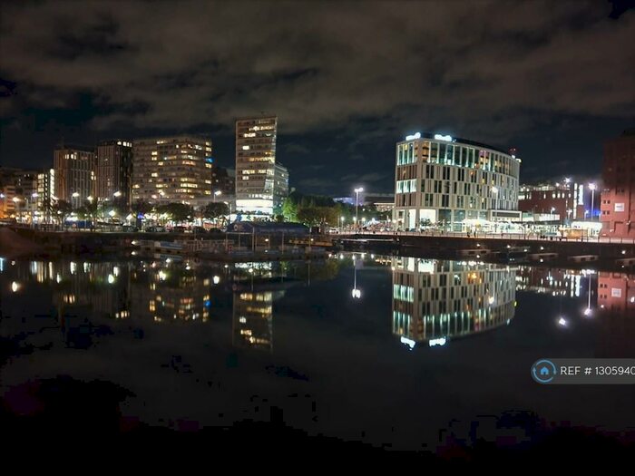 Studio To Rent In Strand Street, Liverpool, L1