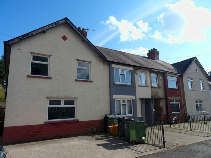 3 Bedroom Semi-Detached House To Rent In Pen Y Garn Road, Ely, Cardiff, CF5