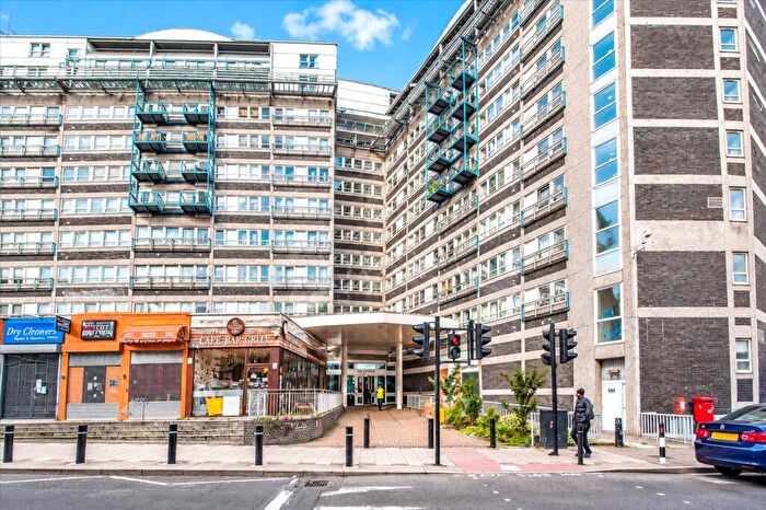 1 Bedroom Flat For Sale In Calderwood Street, London, SE18
