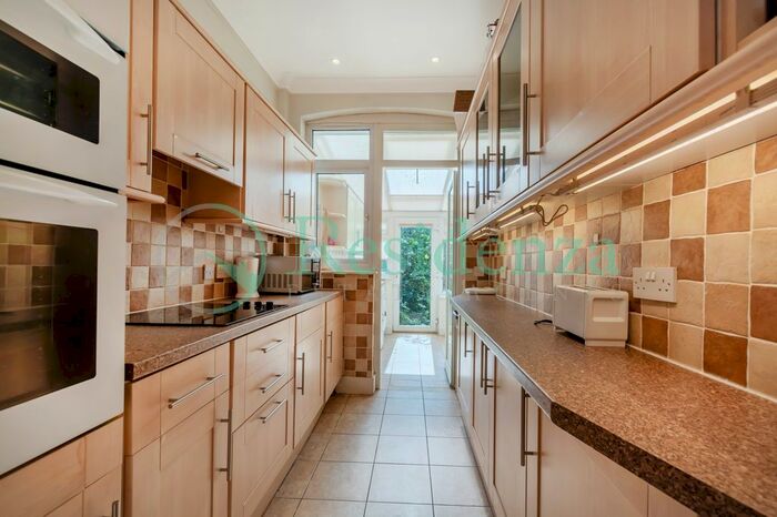 4 Bedroom Terraced House To Rent In Ansell Road, Tooting Bec, SW17