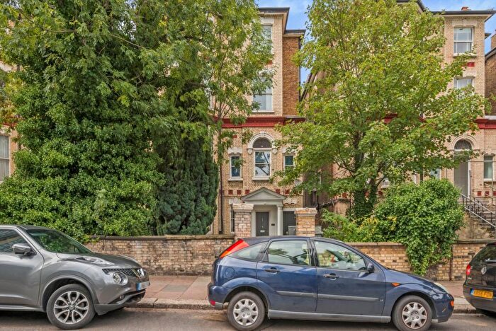 1 Bedroom Flat For Sale In Fellows Road, Belsize Park, NW3