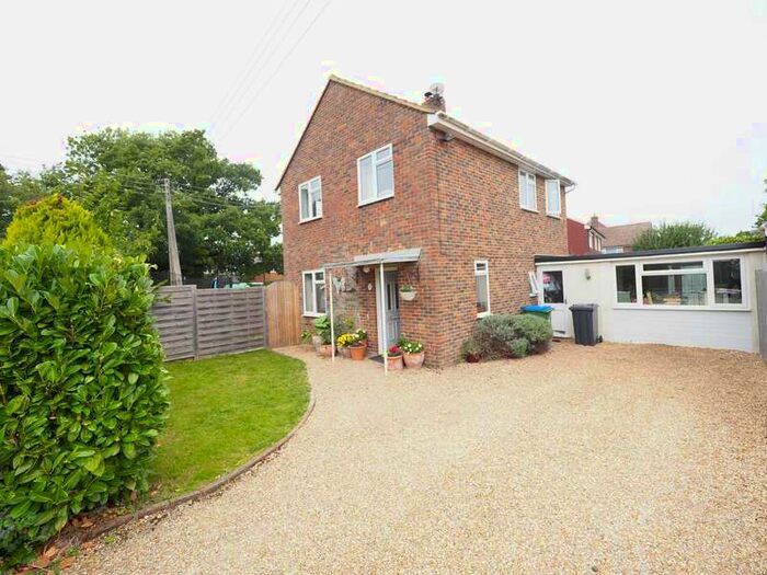 4 Bedroom Link Detached House For Sale In Station Road, Plumpton Green, BN7