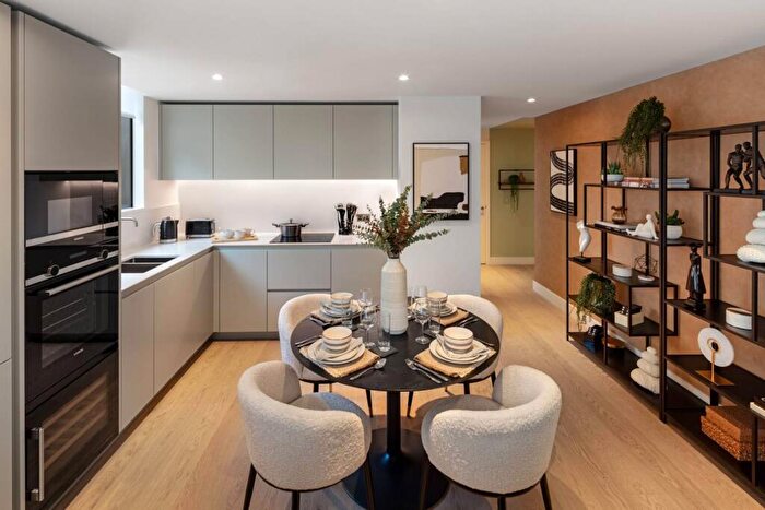 1 Bedroom Flat For Sale In South Quay Plaza, Canary Wharf, E14