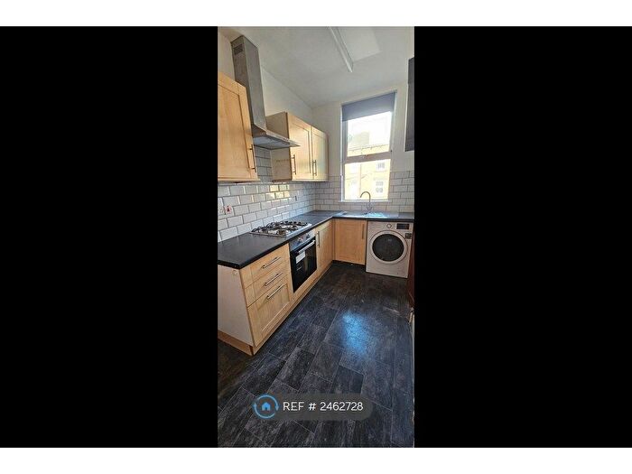 2 Bedroom Terraced House To Rent In Bankfield Terrace, Leeds, LS4
