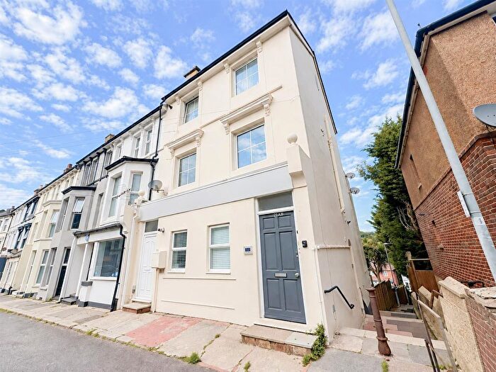 2 Bedroom Flat To Rent In Hughenden Road, Hastings, TN34