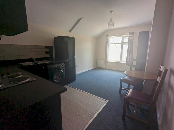 1 Bedroom Flat To Rent In Claude Place, Roath, Cardiff, CF24