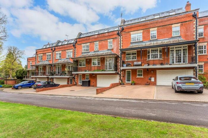 5 Bedroom Terraced House To Rent In London Road, Sunninghill, Ascot, Berkshire, SL5