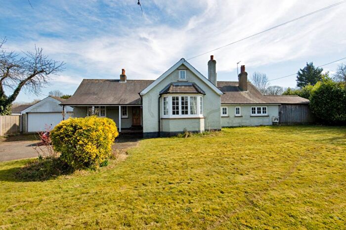4 Bedroom Bungalow For Sale In Ash Road, Hartley, Longfield, Kent, DA3