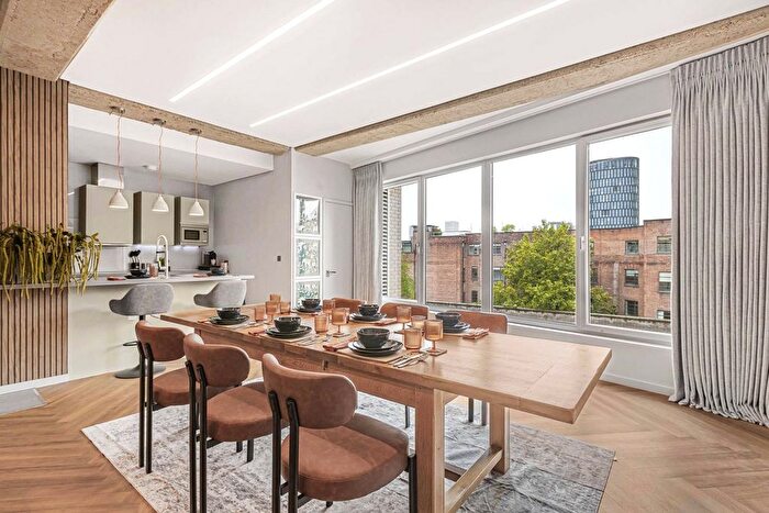 2 Bedroom Flat To Rent In Shoreditch High Street, Shoreditch, London, E1