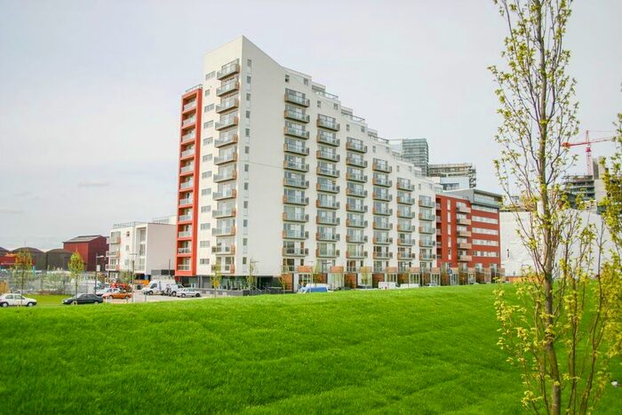 2 Bedroom Flat To Rent In Glasgow Harbour Terraces, Glasgow, G11