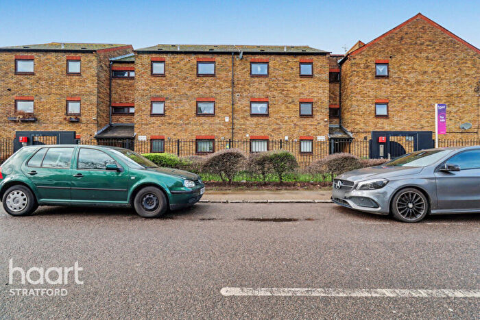 1 Bedroom Flat For Sale In Sprowston Road, London, E7