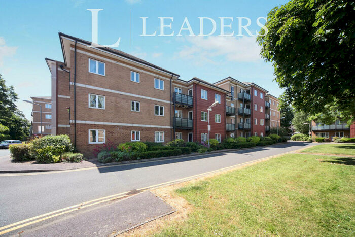 2 Bedroom Flat To Rent In The Parklands -, LU5