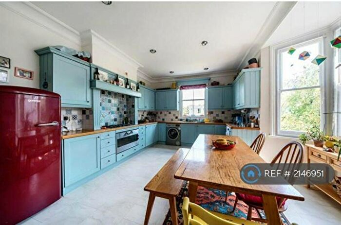 3 Bedroom Flat To Rent In Westcombe Hill, London, SE3