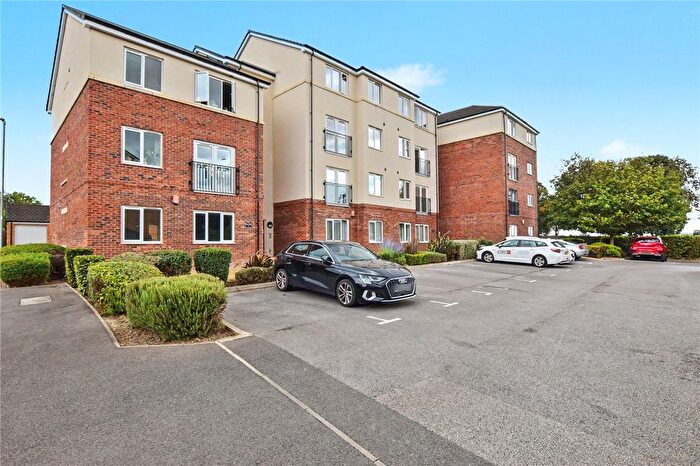 2 Bedroom Flat For Sale In Maple Court, Seacroft, Leeds, West Yorkshire, LS14